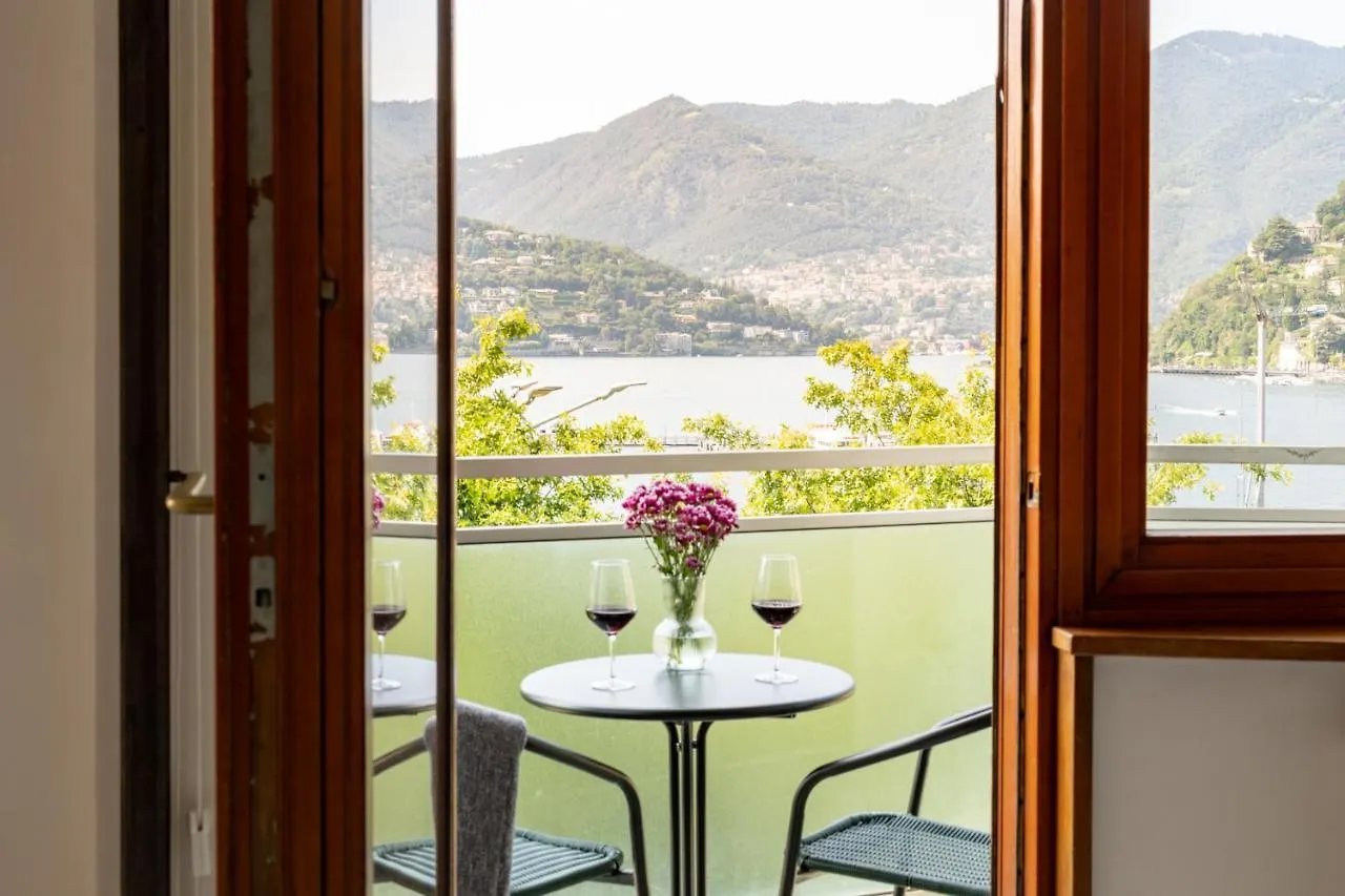 Piazza Cavour Lake View - By Myhomeincomo Casa de Férias