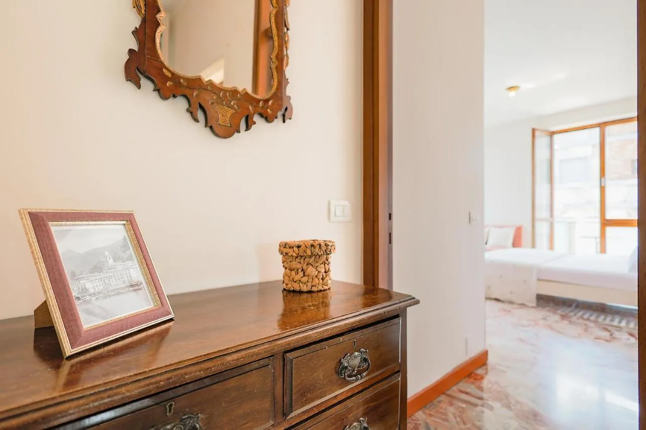 Ferienhaus Piazza Cavour Lake View - By Myhomeincomo